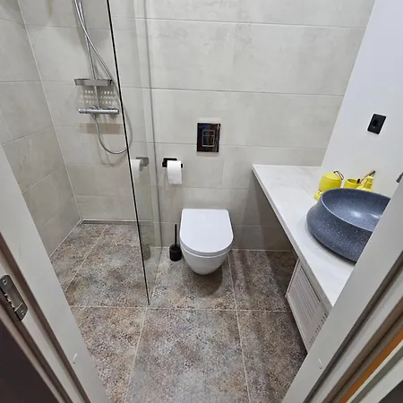Cesu13 Cozy Apartment, Free Parking, Self Check In *